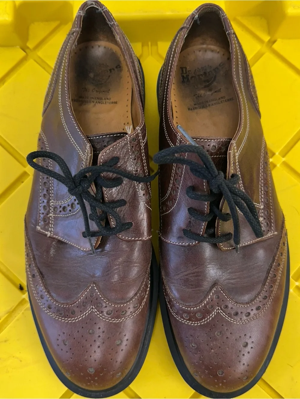 Doc Dr Martens 9A23 Brown Smooth Leather Brogue Dress Shoes Mens 10 Wingtip